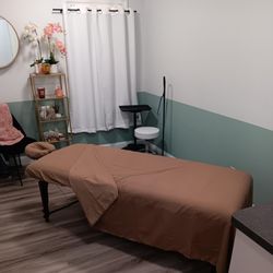 Rooted Massage