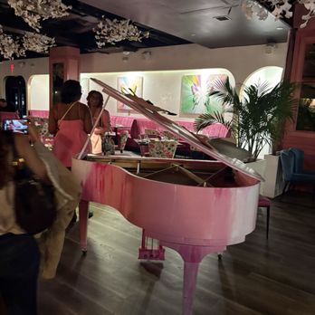 Elite Event: Pink Party at PostScript - Dining area - Yelp Events Near Me - Houston, Texas