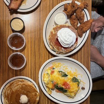 IHOP - Pancakes and chicken off the IHOPPY hour menu, spinach and mushroom omelette, stack of pancakes, steakhouse bacon - Breakfast & Brunch Near Me - York, Pennsylvania