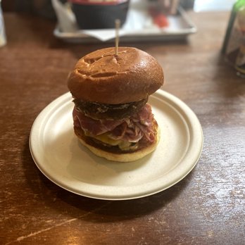 310 Eatery - The 405 Traffic Jam Burger - Burgers Near Me - Albany, California 310 Eatery - The 405 Traffic Jam Burger - Burgers Near Me - Albany, California