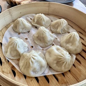 Dough Zone Dumpling House - Downtown Seattle - Pork Xiao Long Bao (8) 鲜肉小笼包 - Shanghainese Near Me - Seattle, Washington Dough Zone Dumpling House - Downtown Seattle - Pork Xiao Long Bao (8) 鲜肉小笼包 - Shanghainese Near Me - Seattle, Washington