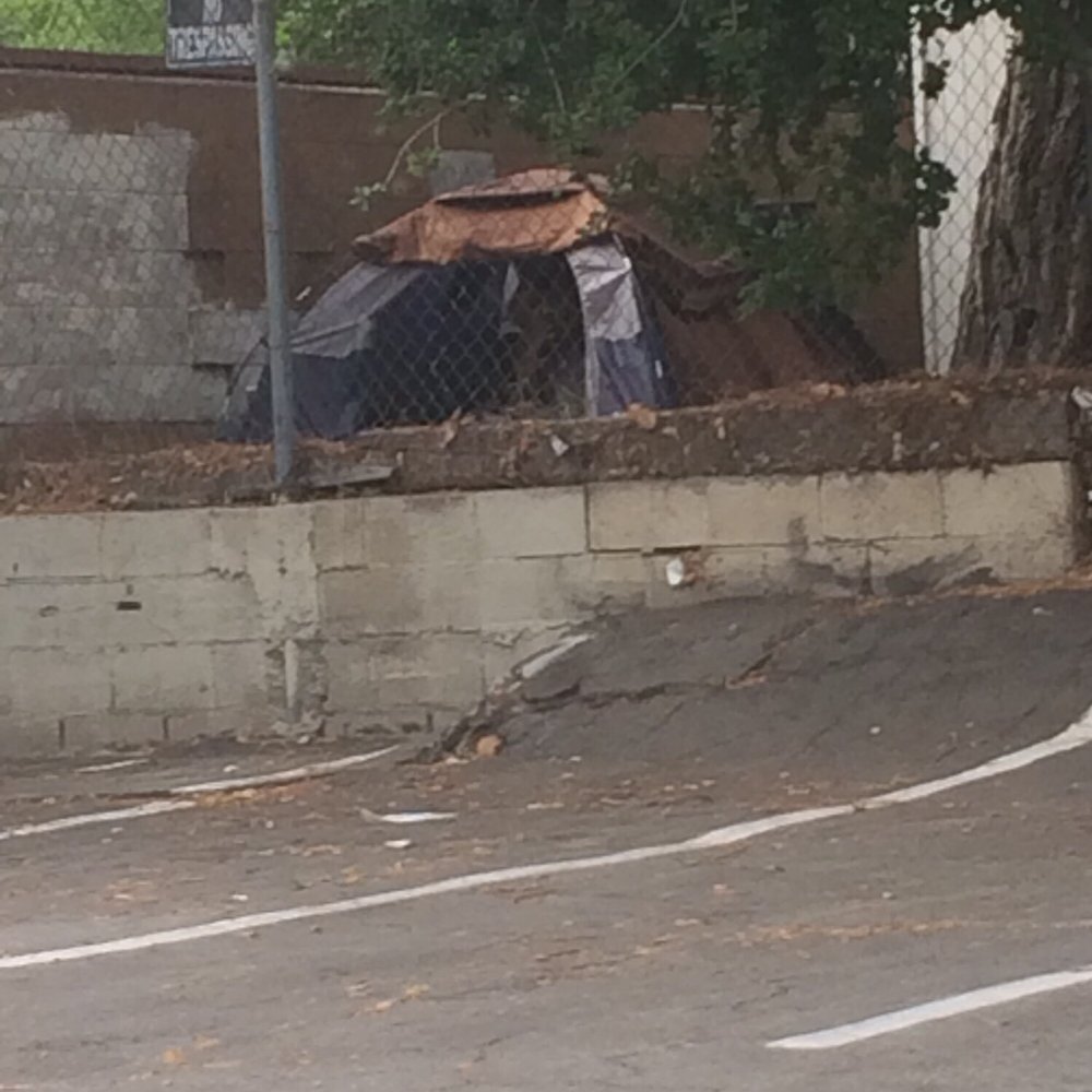 Original Queens - Someone living behind Queens even asked us for Money.... - Burgers Near Me - Tujunga, California