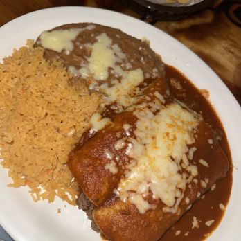 Los Ponchos Mexican Grill - Beef enchiladas - Mexican Near Me - Lake Charles, Louisiana