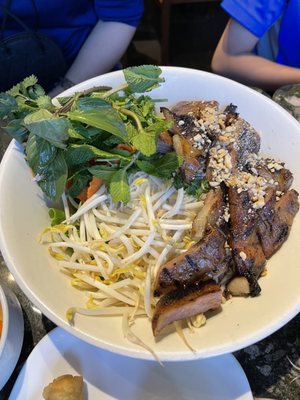 Pho Tay Ho by null