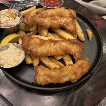 The Rim - Fish and Chips - Wine Bars Near Me - Fort Worth, Texas The Rim - Fish and Chips - Wine Bars Near Me - Fort Worth, Texas