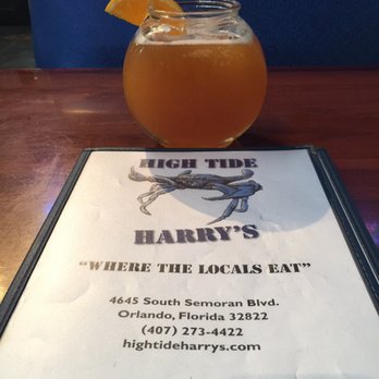 High Tide Harry's - 32oz Blue Moon beer served in a fish bowl - Seafood Near Me - Orlando, Florida