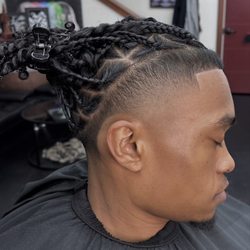 The Pressure Shop - Skin tapers and line up. Booked as skin fade.