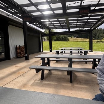 Avidity Wines - Covered patio with heaters. - Wine Tasting Room Near Me - Newberg, Oregon