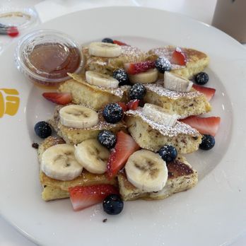 Fluffy Fluffy Dessert Cafe - Classic French Toast - Desserts Near Me - Orlando, Florida Fluffy Fluffy Dessert Cafe - Classic French Toast - Desserts Near Me - Orlando, Florida