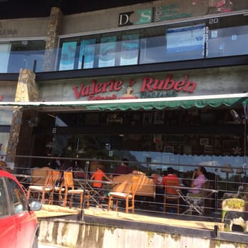 Valerie y Ruben - Fachada - Pizza Near Me - Monterrey, NLE Valerie y Ruben - Fachada - Pizza Near Me - Monterrey, NLE