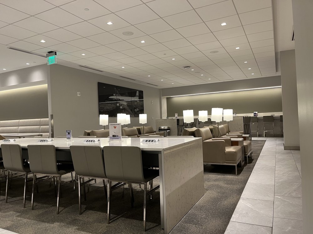 UNITED CLUB Updated August 2024 93 Photos & 56 Reviews 200
