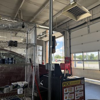 Take 5 Oil Change - Inside - Oil Change Stations Near Me - Fort Wayne, Indiana
