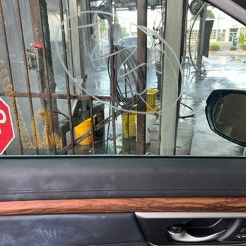 Miami's Auto Spa - My driver's side window had the manager, Vince's white marking when I was forced to leave, Vince threatened me he's calling police. - Car Wash Near Me - Torrance, California Miami's Auto Spa - My driver's side window had the manager, Vince's white marking when I was forced to leave, Vince threatened me he's calling police. - Car Wash Near Me - Torrance, California