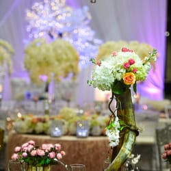 Belle Events & Decor - Customized florals