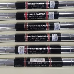 These are the best lipsticks in the world! They include a lip liner. These are the best lipsticks in the world! They include a lip liner.