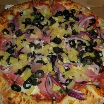 First Class Pizza - Pineapple,ham,garlic, basil, olives, onion best pizza ever - Pizza Near Me - Irvine, California First Class Pizza - Pineapple,ham,garlic, basil, olives, onion best pizza ever - Pizza Near Me - Irvine, California