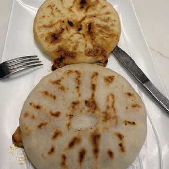 El Boqueron - Pupusas de arroz - Salvadoran Near Me - Los Angeles, California
