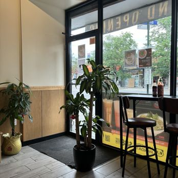 Pho Table - Vietnamese Near Me - Brooklyn, New York
