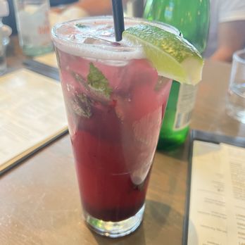 Harpers Landing - Bars Near Me - Oakville, Ontario