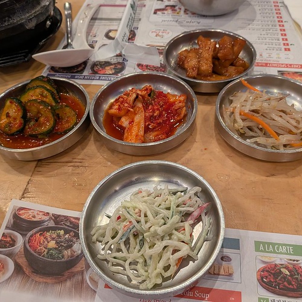 Assorted banchan Assorted banchan