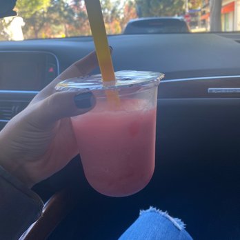 Bubble Boba - Strawberry slush - Coffee & Tea Near Me - Santa Monica, California