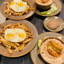 Wallace's Whiskey Room + Kitchen