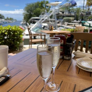 Buzzard's Roost Grill & Pub - Beautiful views - Seafood Near Me - Key Largo, Florida