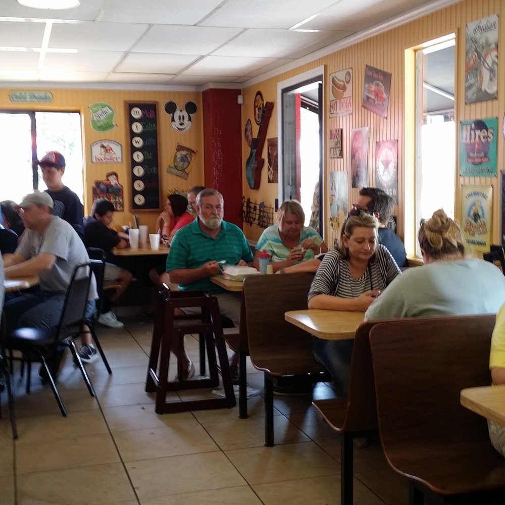 Shake Station - Dining room - American Near Me - Ellenton, Florida Shake Station - Dining room - American Near Me - Ellenton, Florida