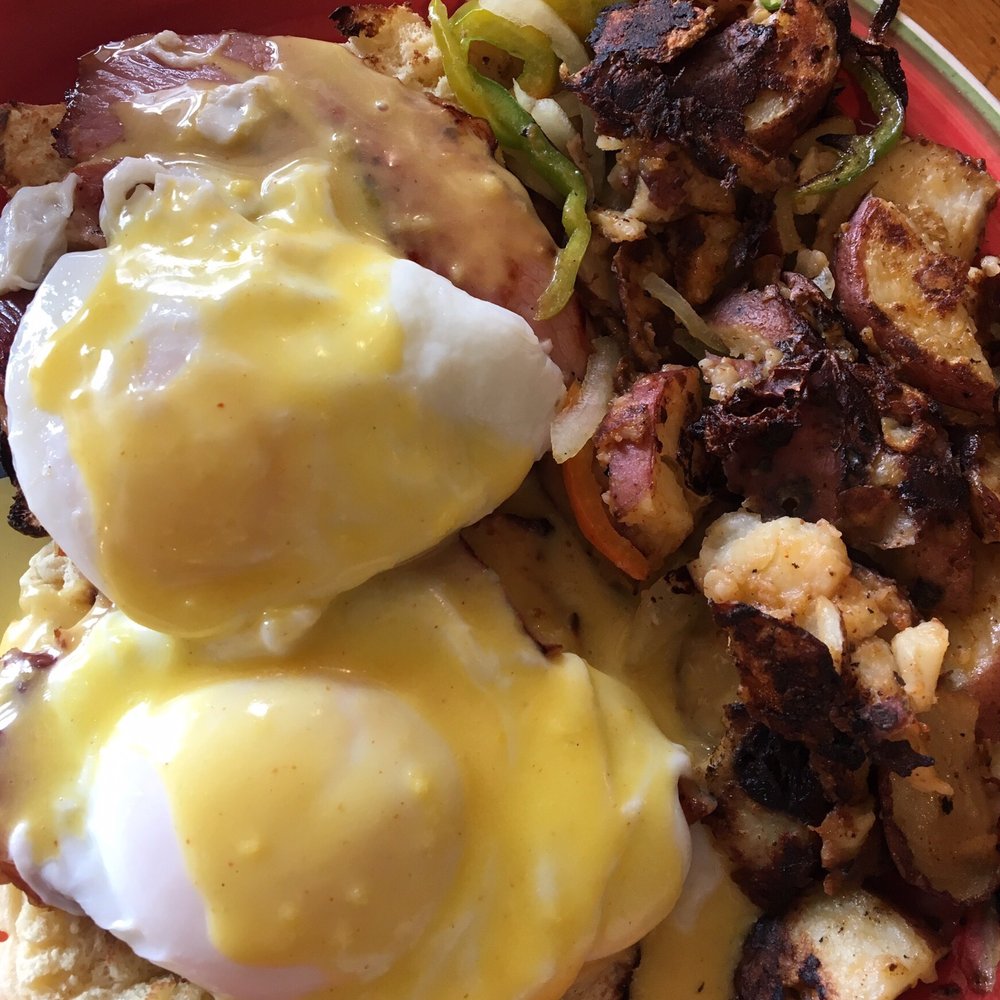 Blue Moon Cafe - Eggs Benedict, very good but hollandaise sauce was lemony tasting - New American Near Me - Saranac Lake, New York Blue Moon Cafe - Eggs Benedict, very good but hollandaise sauce was lemony tasting - New American Near Me - Saranac Lake, New York