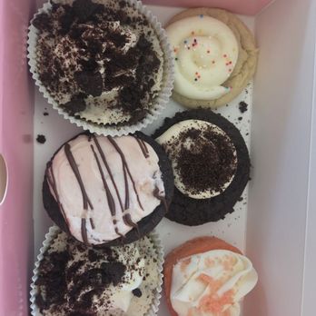 Crumbl - Sparks - Box of 6 mini cookies - Bakeries Near Me - Sparks, Nevada Crumbl - Sparks - Box of 6 mini cookies - Bakeries Near Me - Sparks, Nevada