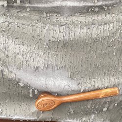 La-Z-Boy Furniture Galleries - The vinyl is deteriorated on this 6 year old La-Z-Boy chair