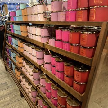 Bath & Body Works - Cosmetics & Beauty Supply Near Me - Pflugerville, Texas Bath & Body Works - Cosmetics & Beauty Supply Near Me - Pflugerville, Texas