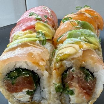 Fin’s House - Arena Roll - Sushi Bars Near Me - Sacramento, California Fin’s House - Arena Roll - Sushi Bars Near Me - Sacramento, California