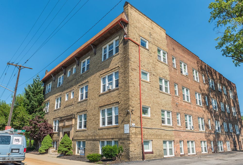 RIVERSIDE APARTMENTS Updated October 2024 10 Photos 17540 Madison