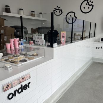 Crumbl - Downey - Bakeries Near Me - Downey, California Crumbl - Downey - Bakeries Near Me - Downey, California