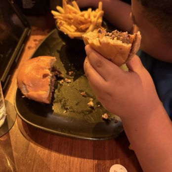 Tap 42 - Davie - Kids Cheeseburger - New American Near Me - Davie, Florida Tap 42 - Davie - Kids Cheeseburger - New American Near Me - Davie, Florida