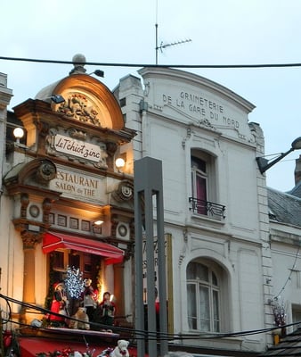 Le T'Chiot Zinc by null