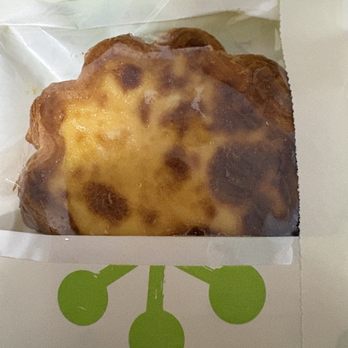 Naisnow Bakery - caramel egg tart - Bakeries Near Me - Long Island City, New York