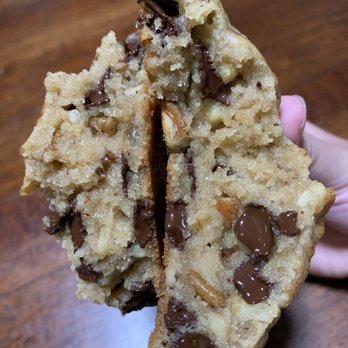Paderia Bakehouse - Chocolate Walnut Cookie - Bakeries Near Me - Irvine, California
