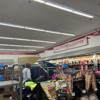 Tractor Supply - Hardware Stores Near Me - Barkhamsted, Connecticut