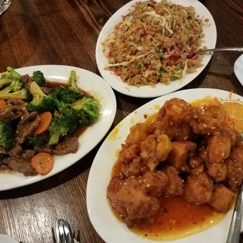 Sun Garden Chinese Bistro - Beef broccoli, orange chicken and fried rice - Chinese Near Me - El Paso, Texas