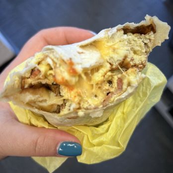 Roundhouse Deli - Bacon, egg and cheese breakfast burrito - Tacos Near Me - Sacramento, California