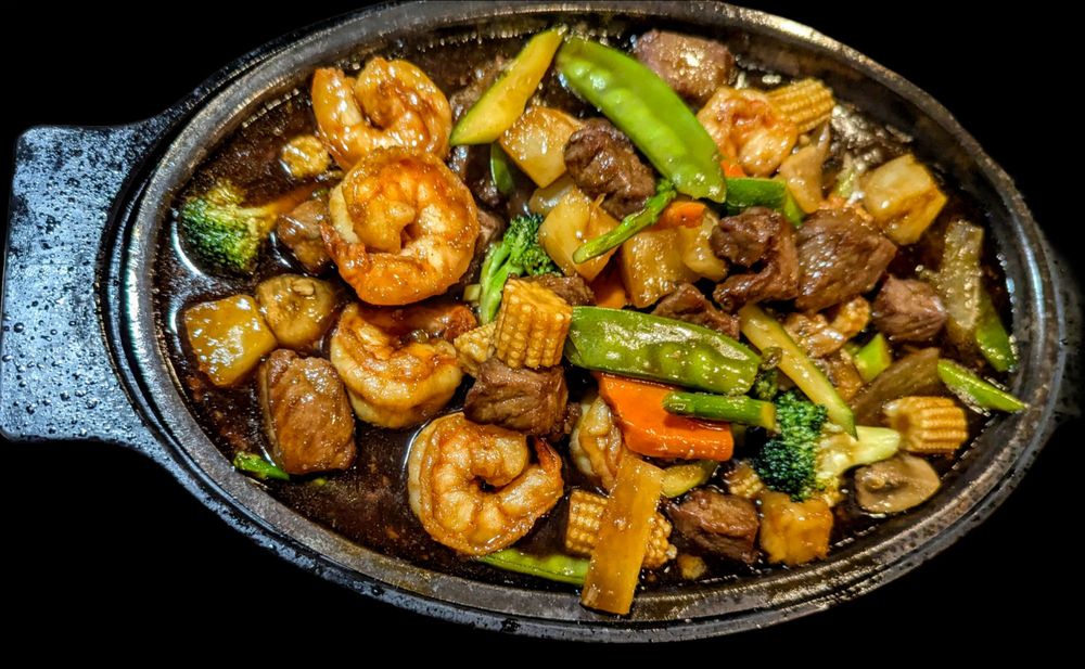 Food from Fulin's Asian Cuisine At Cleveland