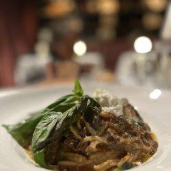 James & Main - Short Ribs with Linguine and Ricotta