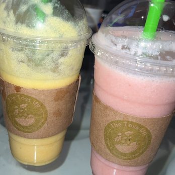 The Toss Up - 24 Oz Smoothies / peach mango & strawberry peach . - Salad Near Me - Gardena, California The Toss Up - 24 Oz Smoothies / peach mango & strawberry peach . - Salad Near Me - Gardena, California