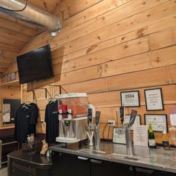 Pour Michigan Wine Barn