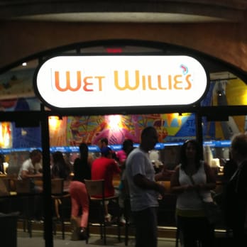 Wet Willie's - Front of Wet Willie's - Cocktail Bars Near Me - Atlantic City, New Jersey