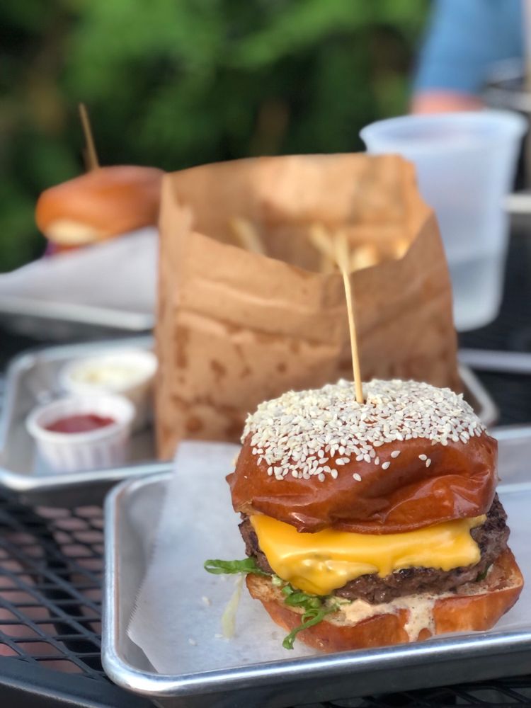 The Dutchess Biercafe
