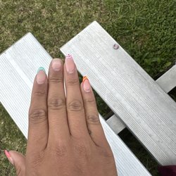 Exquisite Nails and Spa - Broken nail