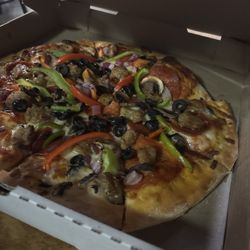Chaotic Wings & Pizza - Supreme 12" Pizza